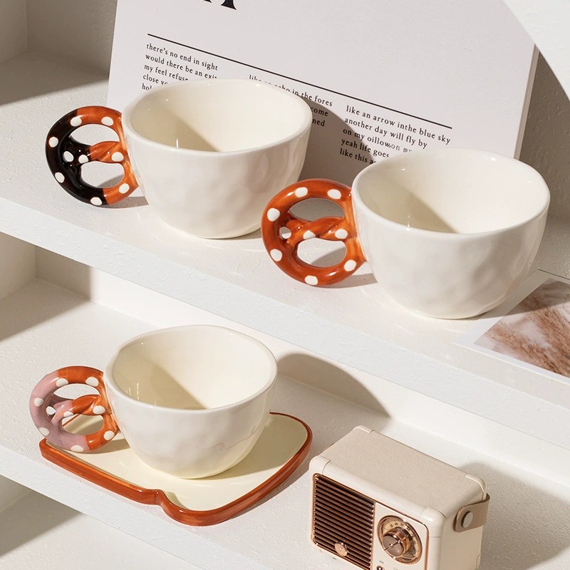 Product Bread Shaped Breakfast Cup And Saucer Main