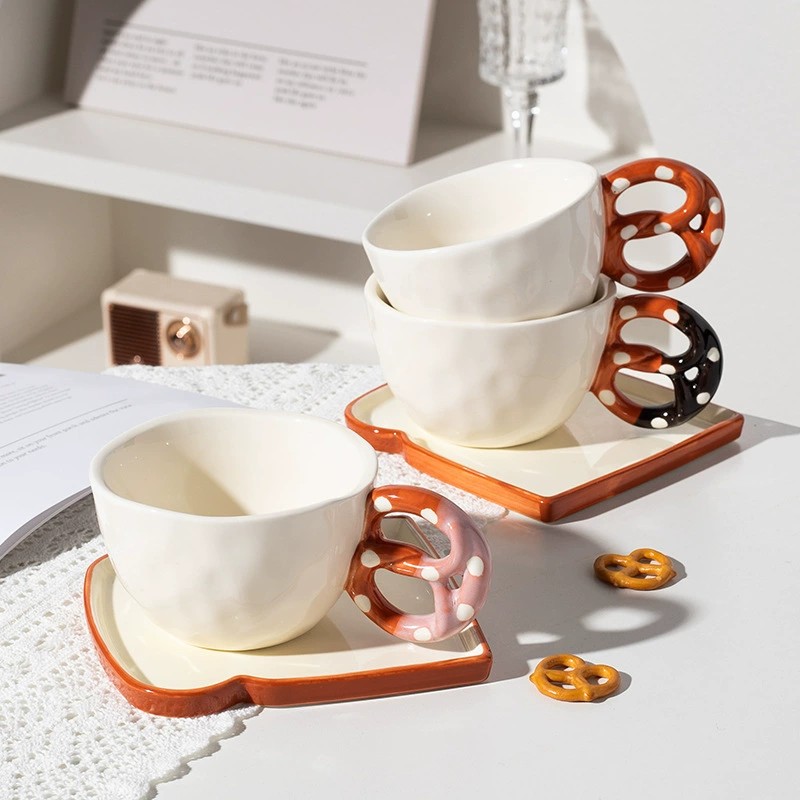 Product Bread Shaped Breakfast Cup And Saucer Thumb 3