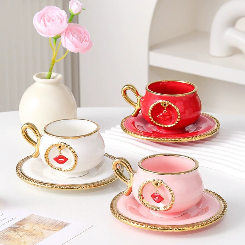 Product Lips Pendant Espresso Cup And Saucer Thumb 1