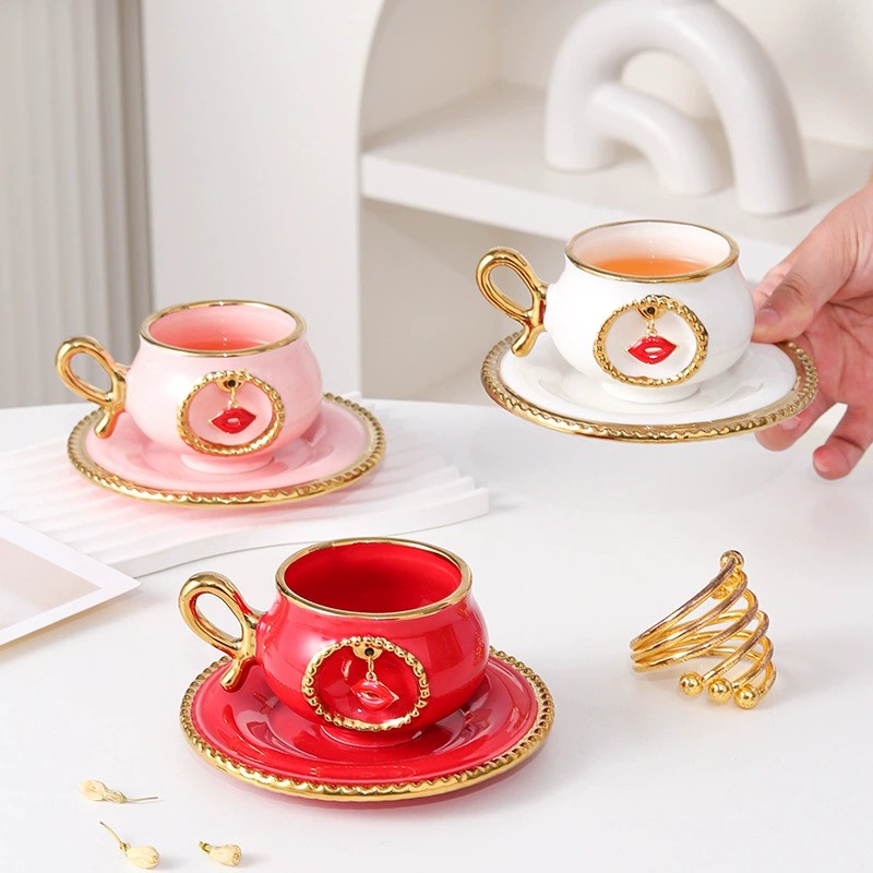 Product Lips Pendant Espresso Cup And Saucer Thumb 4