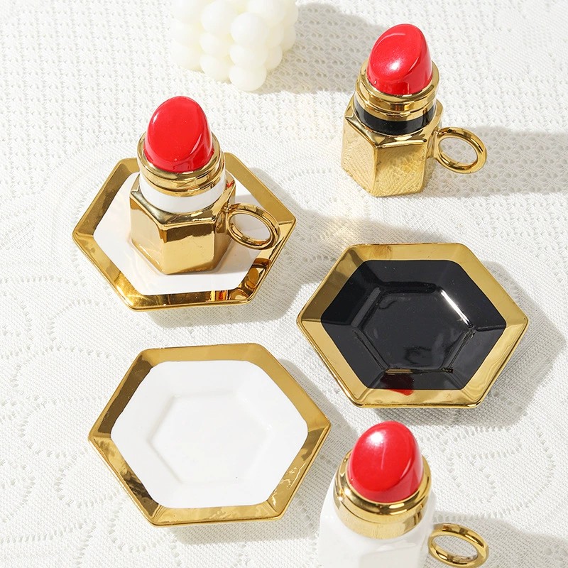 Product Lipstick Motif Espresso Cup And Saucer Thumb 3