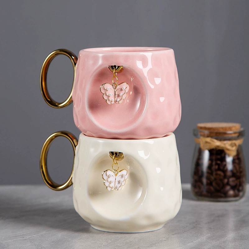 Product Sculpted Pendant Ceramic Mug Thumb 1